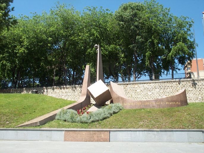 monument.jpg